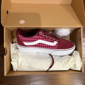 Vans platform maroon plaid size 7.5